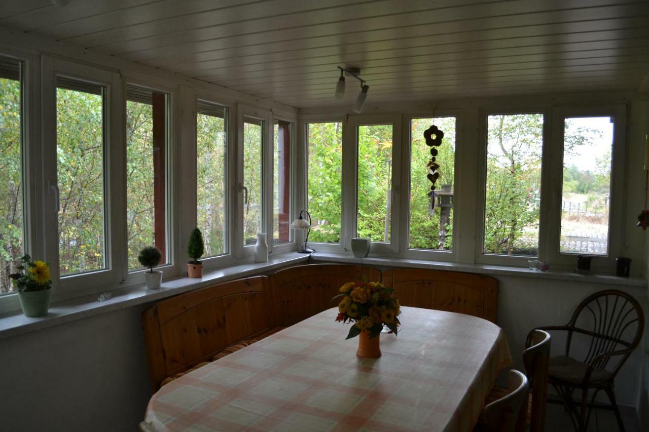 Ferienwohnung Alter Bahnhof Schalkenmehren Exterior foto