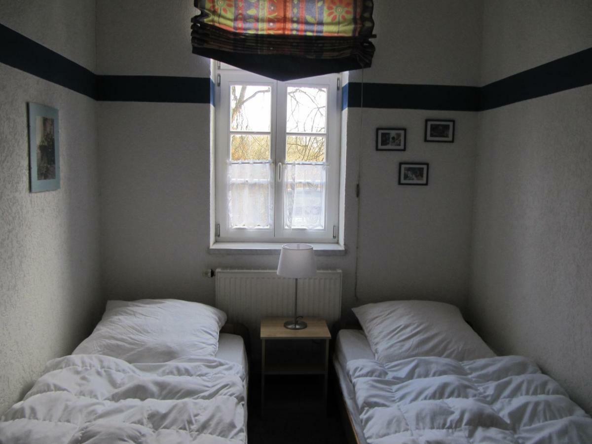 Ferienwohnung Alter Bahnhof Schalkenmehren Exterior foto